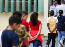 [MG]  Após derrotas, governo suspende consultas sobre militarização de escolas