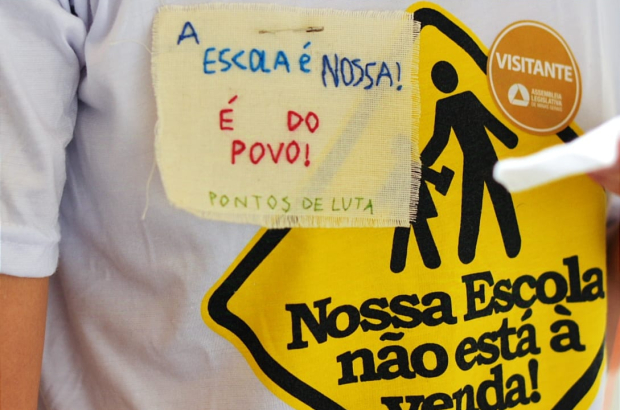 Leilão de 95 escolas públicas em Minas Gerais: um crime contra a educação pública  