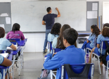 Capes abre 4.143 vagas de mestrado para professores/as da rede pública