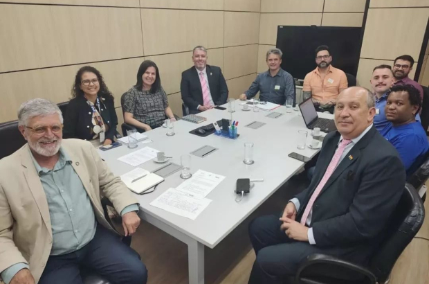 CNTE participa de reunião no MEC para discutir direitos humanos e pautas LGBTQIA+