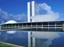 CNTE repudia PL 1.007/2025 e denuncia risco de censura nas escolas