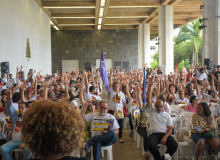 [MG] Rede estadual delibera mudança de tática e aprova greve por tempo determinado